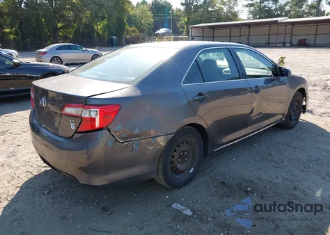 2013 Toyota Camry Le z USA, uszkodzony, nr VIN 4T1BF1FK7DU691530